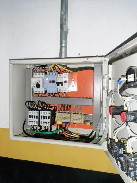 Painel de comando: vista interna
